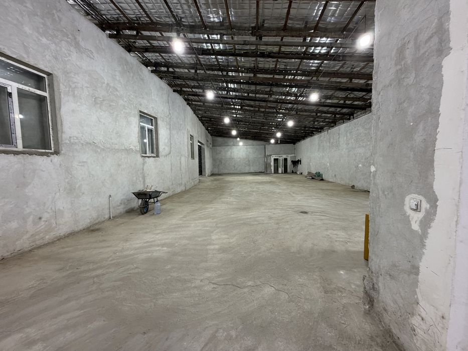 Склад ижарага берилади 800 квадрат Офислариям бор