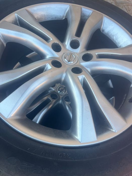 Vand genti pentru nissan morano negociabil