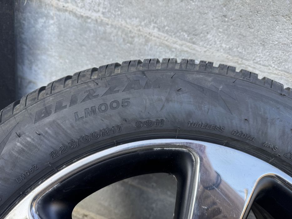 Roți complete de iarnă Bridgestone 225/60/R17
