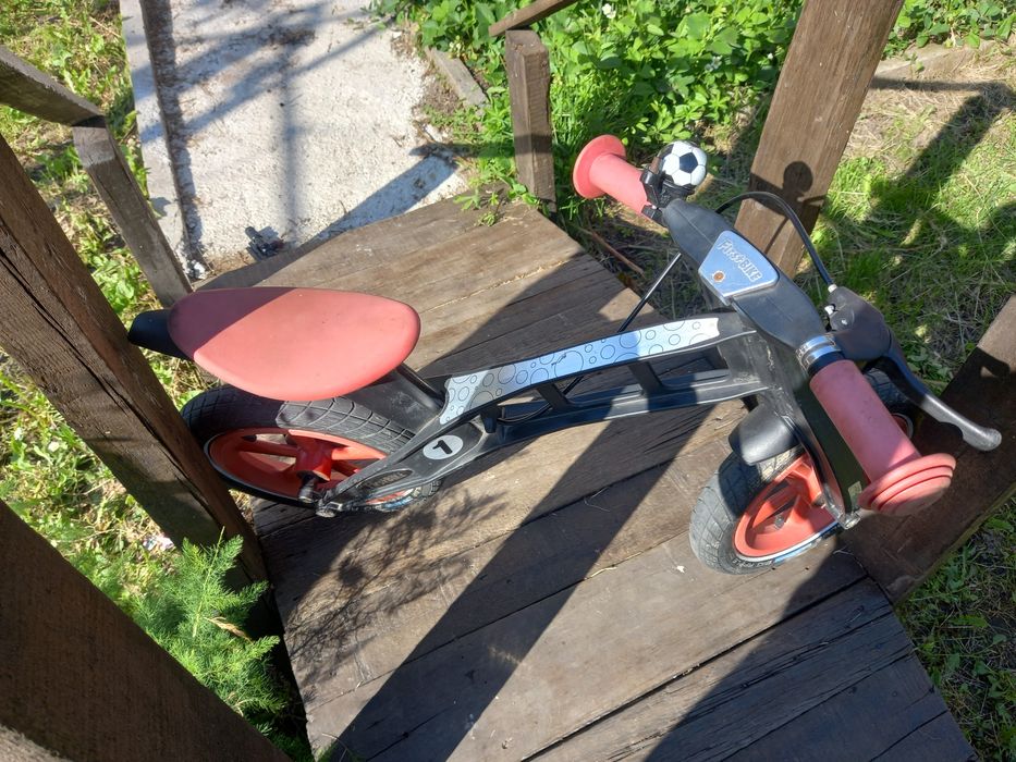 Колело за баланс First Bike Limited