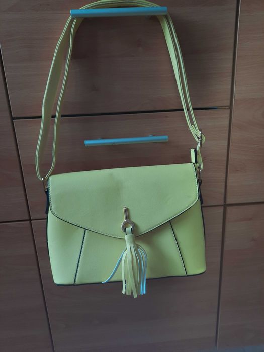 geanta galbena vesela