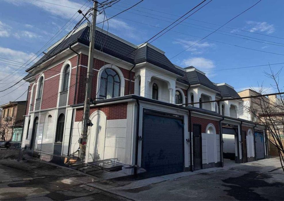 Дом Яккасарайский район, ул. Саламатина Ориентир: Мечеть Яккасарай