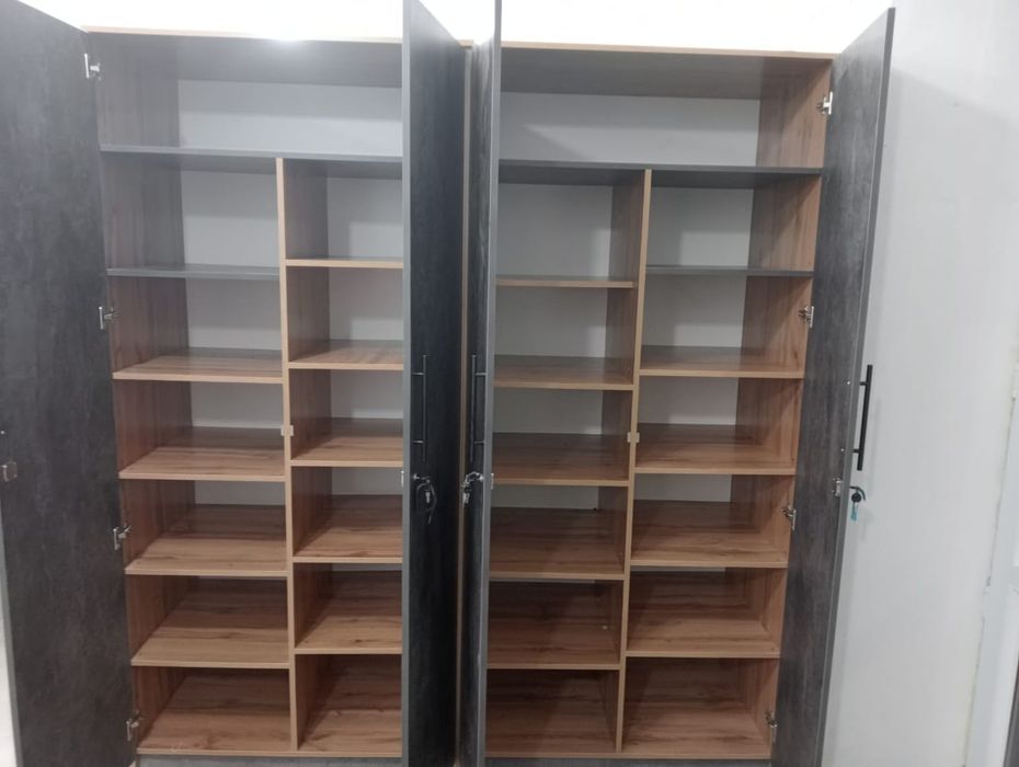 Шкаф очень добротный