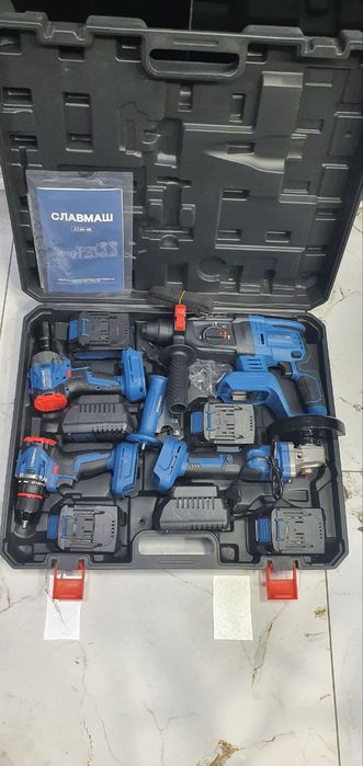 Набор аккумуляторы инструментов
4 /1