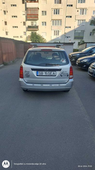 vand Ford Focus 2001