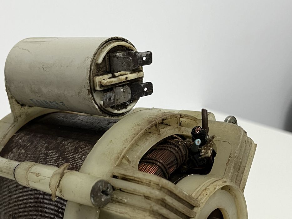 Motor electric 230V – pentru piese