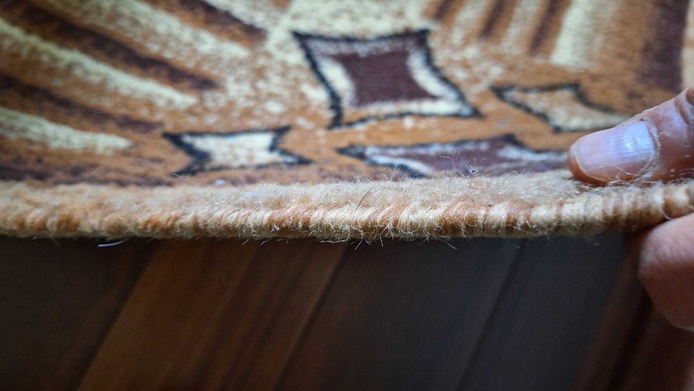 Голям дизайнерски килим 160x225 см – елегантен бежово-кафяв десен