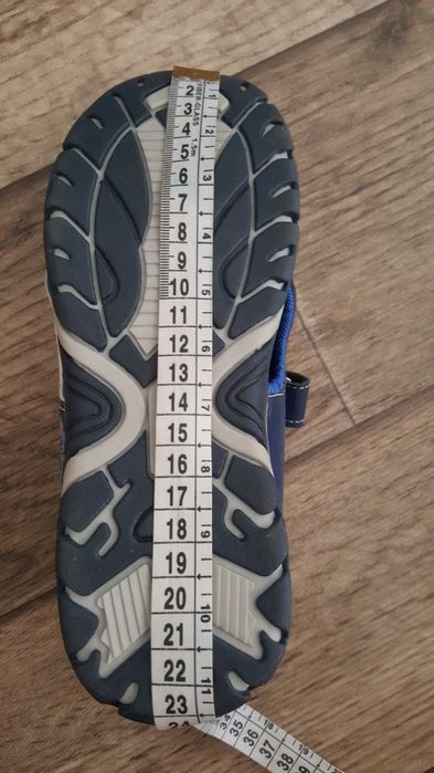 Новые босоножки на мальчика