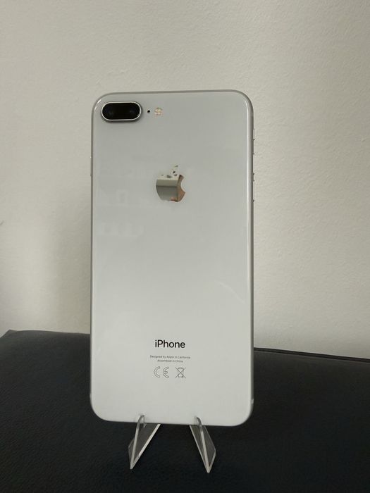 iPhone 8 Plus 100% Baterie