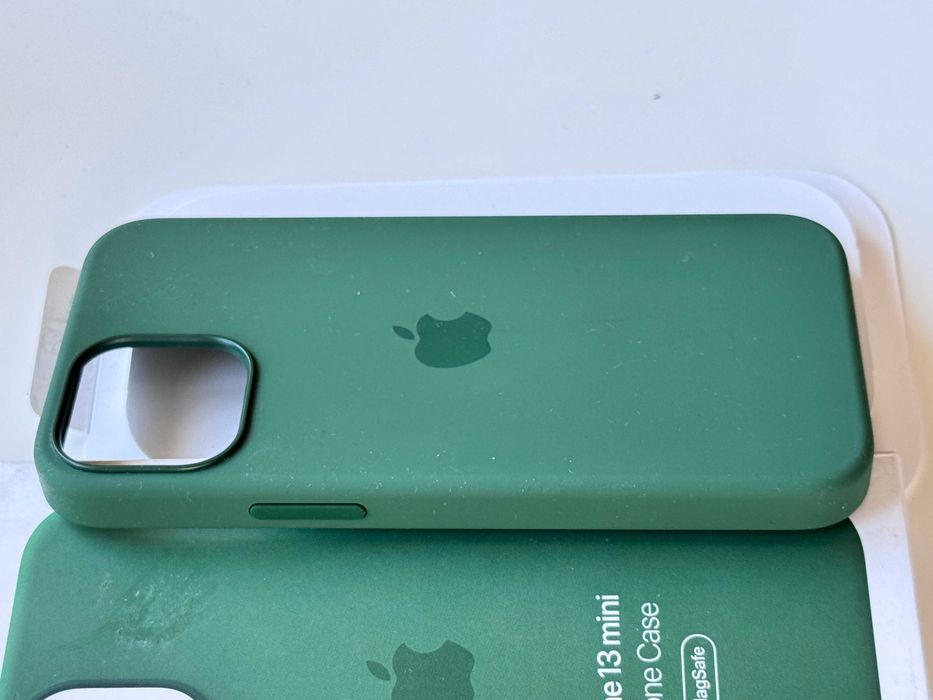 Iphone 13 mini husa silicon Magsafe Noua