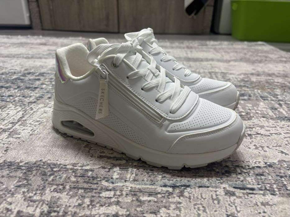 Дамски обувки Sketchers Street