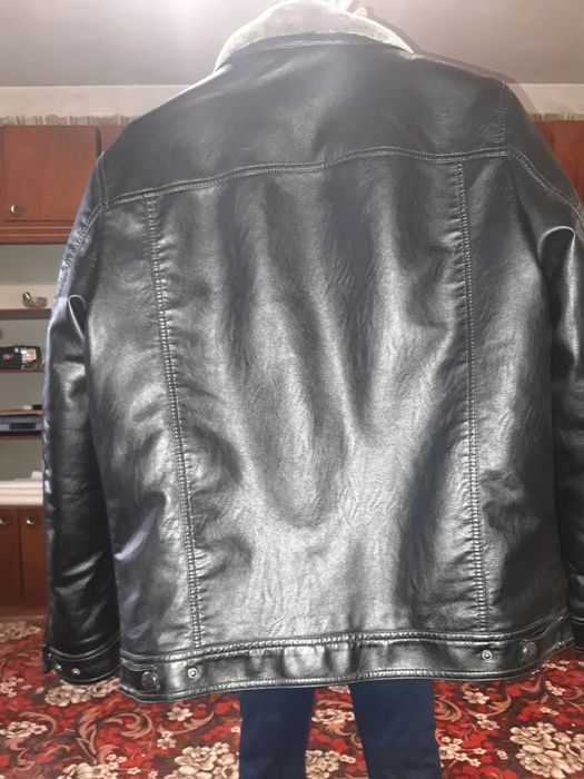 Продам куртки п-во Китай