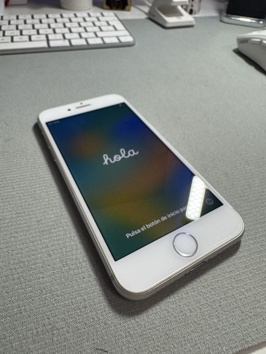 iPhone 8, 64GB, argintiu, baterie 94%