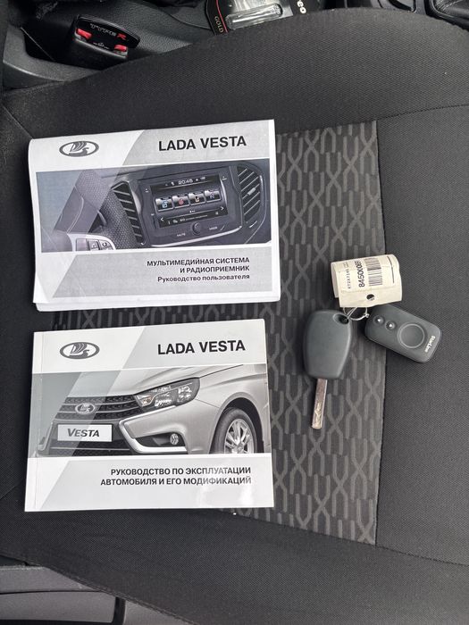 Продам веста 2017 год!