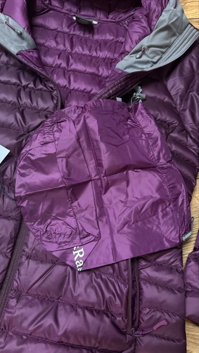 Дамско пухено яке Rab