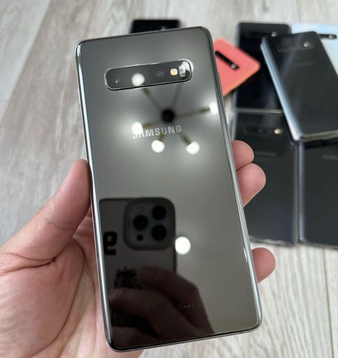 Самсунг с 10 прошитый ,сост идеал ,Корея 5g.