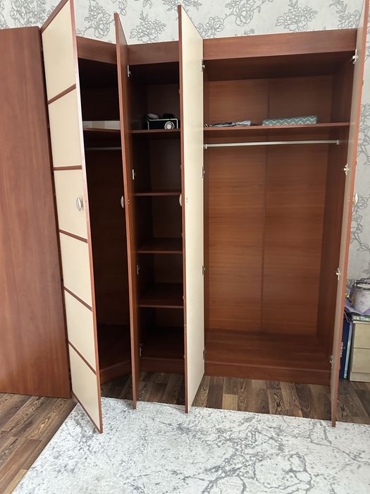 Продам шкаф - гардероб
