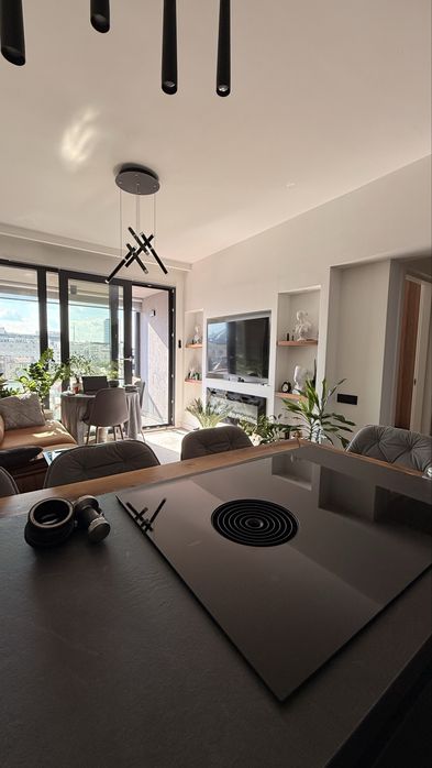 Luxury 3 Rooms Residence for Rent | Panoramic City Views | Central & Quiet