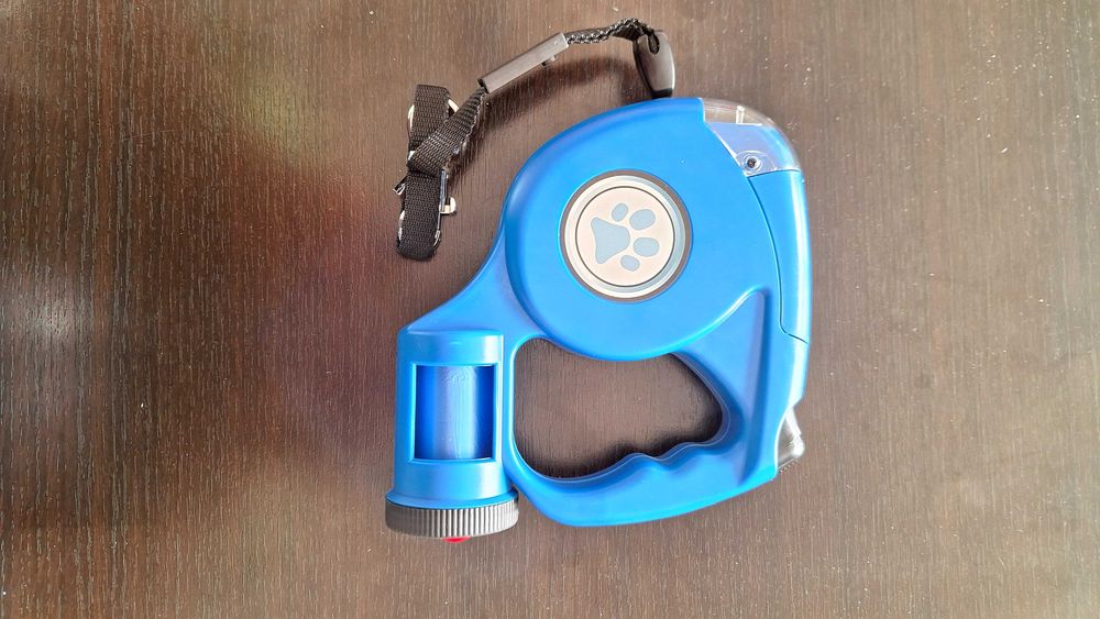 Автоматичен повод за куче 5 метра, с осветление, контейнер