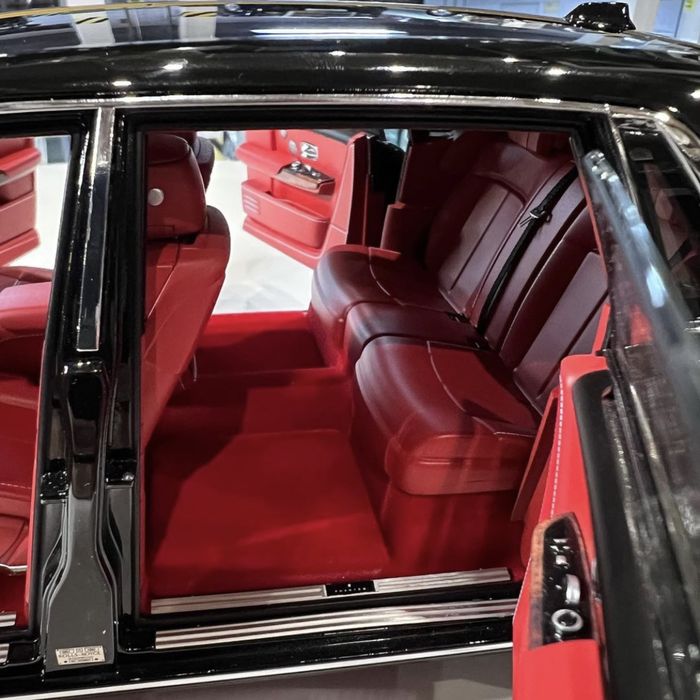 1:18 Масштабный модель. Rolls Royce
