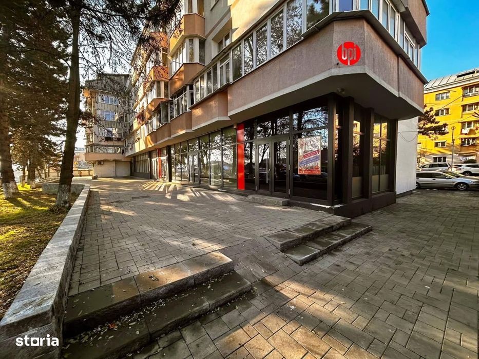 SE INCHIRIAZA 2 Spatii comerciale alaturate in Suceava, Cuza Voda II