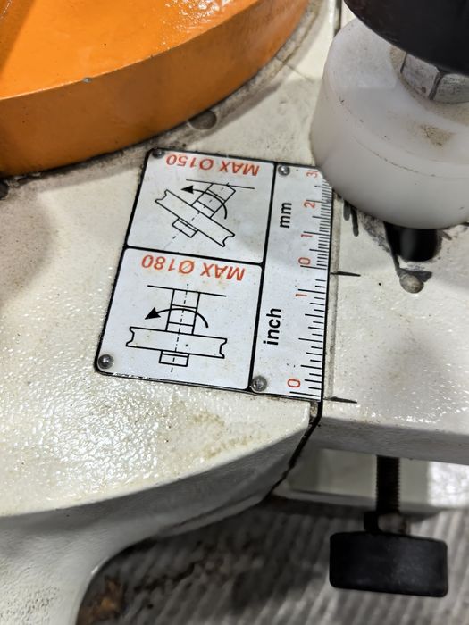Фреза с 4 вида обороти мотор 4кв