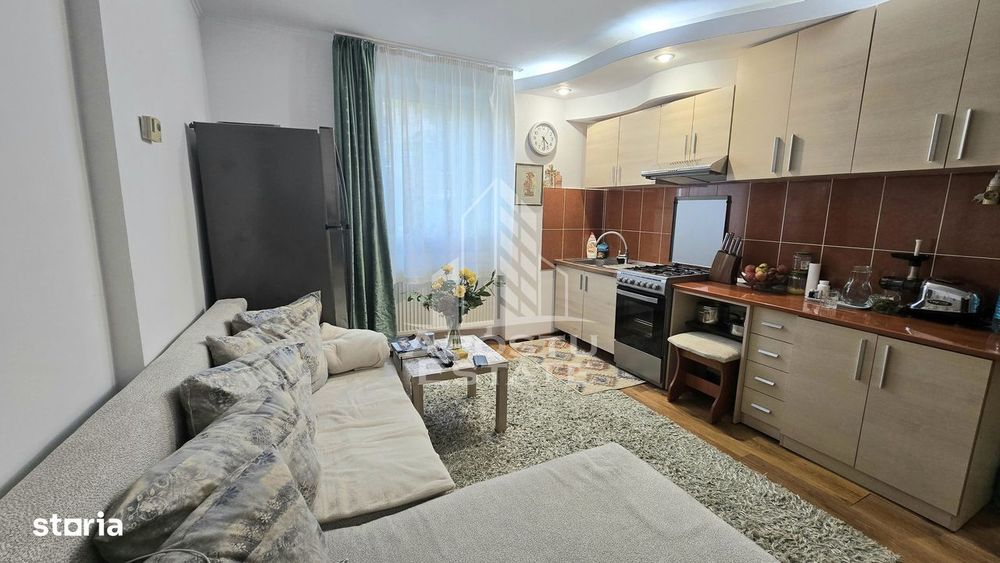 Apartament de vanzare cu 2 camere, centrala proprie, zona Ronat — fotografia 3