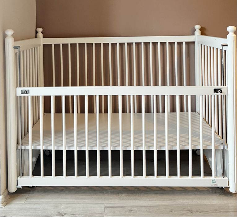 Дървено бебешко легло с люлка Azaria Mondo 60*120