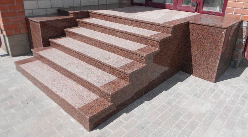 Гранит,тумба, болясина, перила, травертин