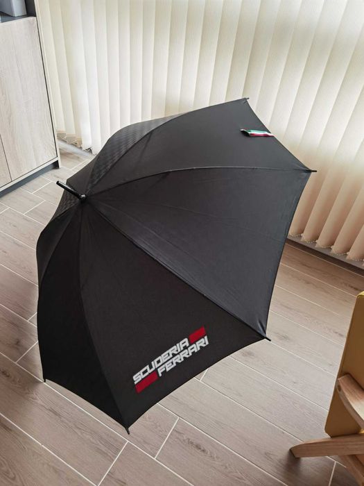 Два оригинални чадъра XL НА SCUDERIA FERRARI