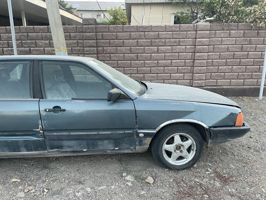 Ауди 100 сатылады