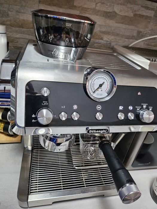 Aparat de cafea delonghi la specialista