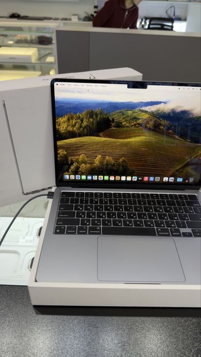 MacBook Air 13.6 8/512GB Gray