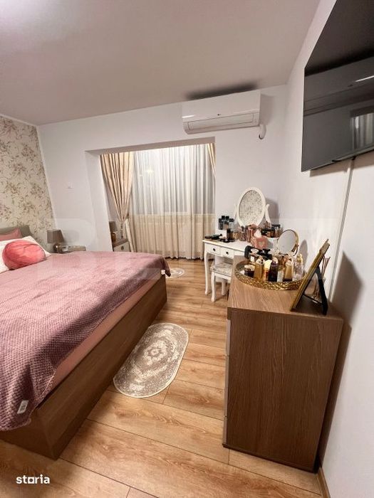 apartament 4 camere mobilat si utilat-zona buna