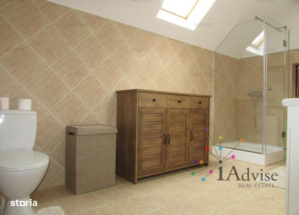 Casa superba utilata mobilata Rasnov, pretabila si pentru doua familii