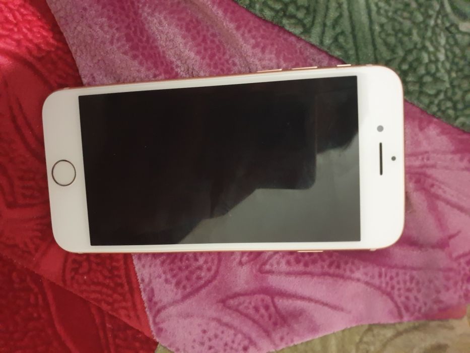 Айфон се 2020 64гб сатылады