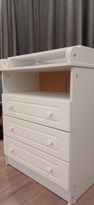 Пеленальный столик