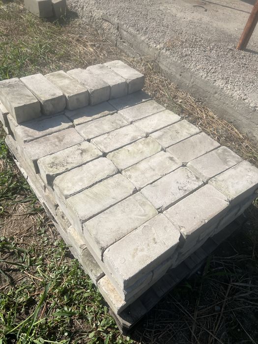 Продам кирпичи силикатные