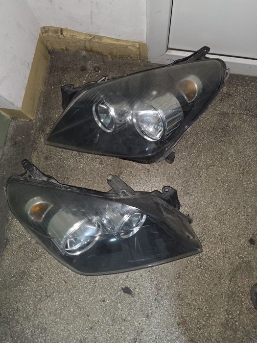 Faruri opel astra h