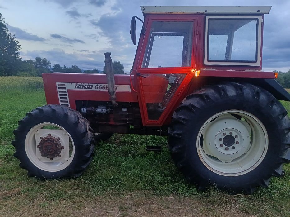 Tractor fiat 666