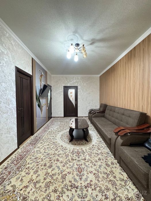 Chilonzor rayon mirzo ulugbek metroga yaqin  ipateka bor