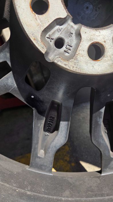 Комплект 19' Джанти с гуми Goodyear от BMW G26 M440i