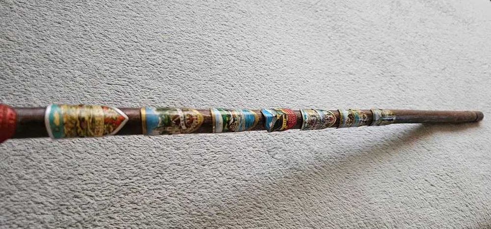 baston sprijin sau drumetie nemtesc