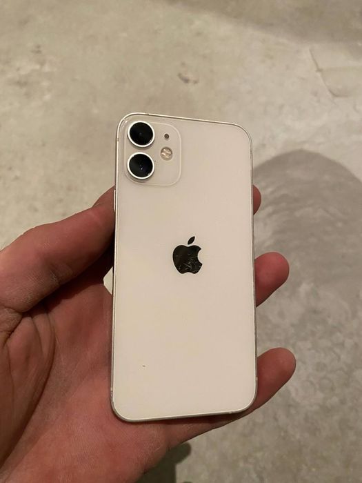 Айфон 12 мини обмен на 13