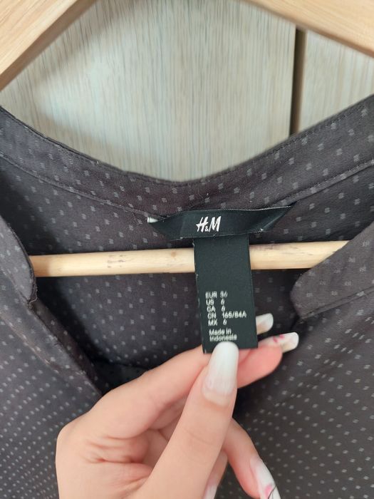 Cămașă H&M gri cu imprimeu discret, elegantă, mărimea S