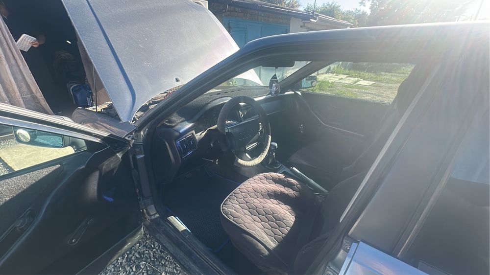 Продам Ауди 80б3 1990