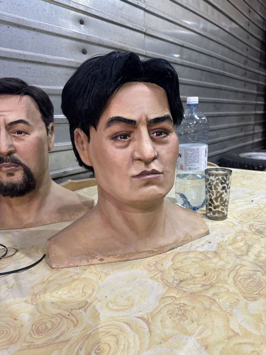 Продам восковые фигуры