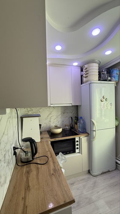 В центре На 2 этаже продается 2х комнатная Гарышкерлер 24