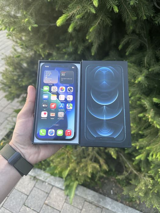 Продам телефон Айфон 12 Pro 128Gb