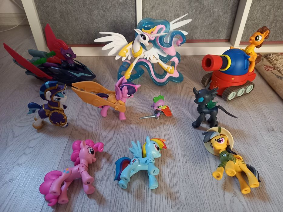 Vindem Colecția My Little Pony, ponei, păpuși, jucării Equestria Girls